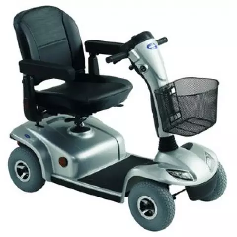 pigeon Perhaps Postal code Scooter elettrici a marchio Leo anziani e disabili